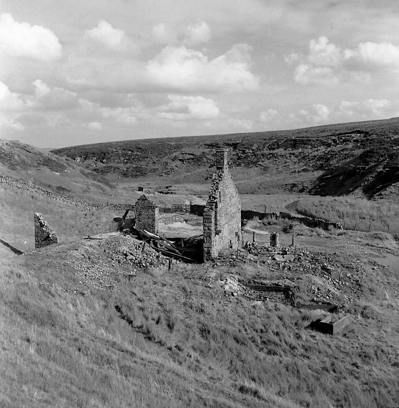 Crusher house Lunehead mine 1975
